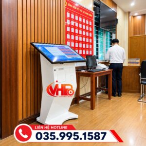kiosk lay so thu tu 32 inch 02 2